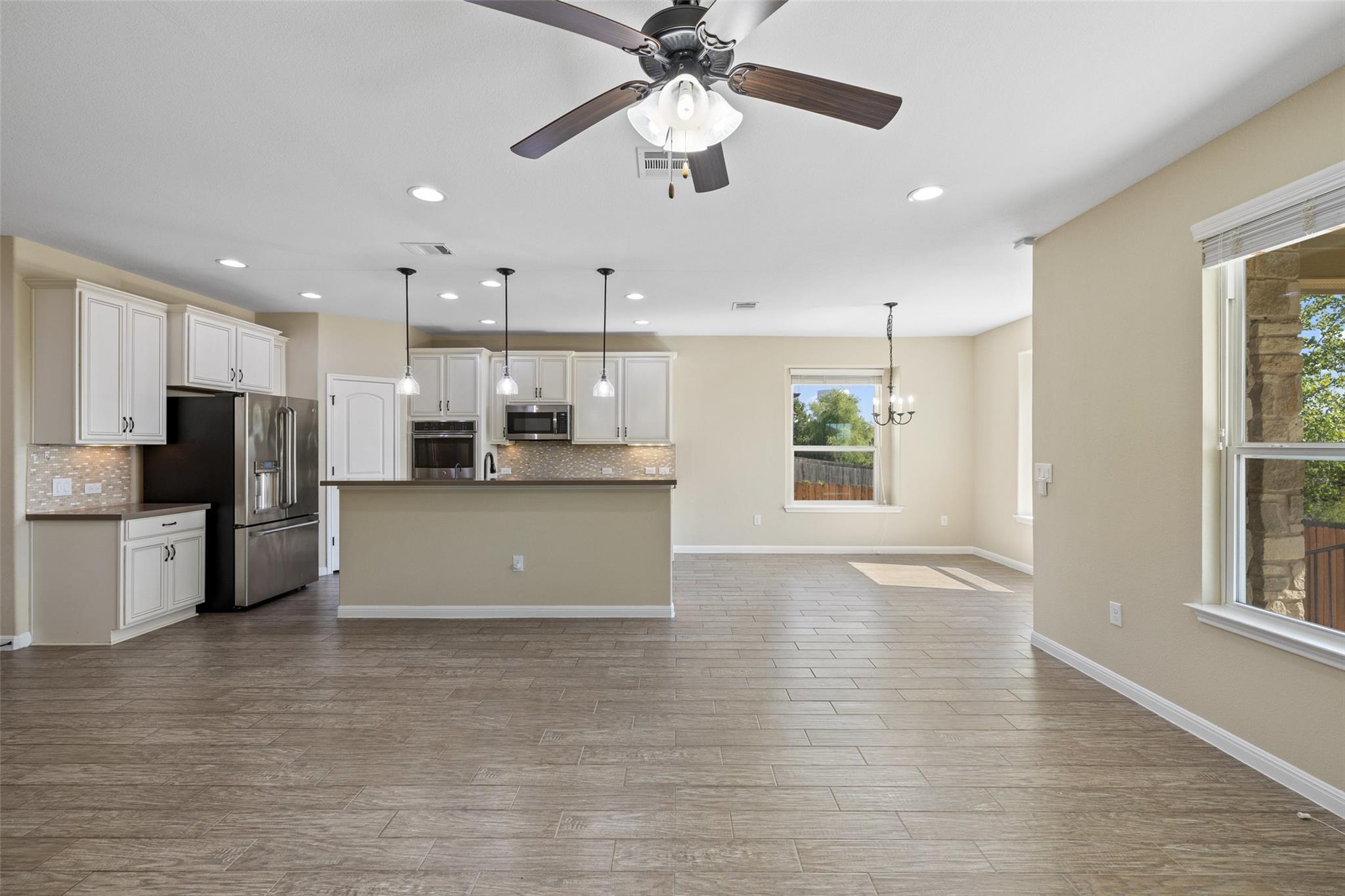 11512 Reading WAY