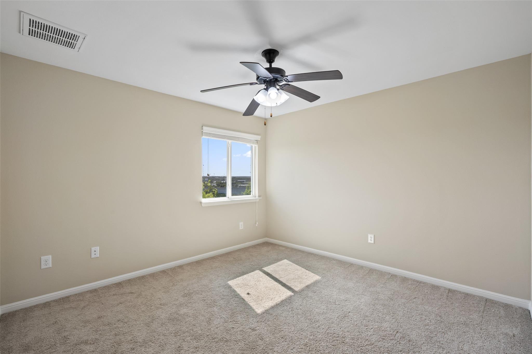 11512 Reading WAY