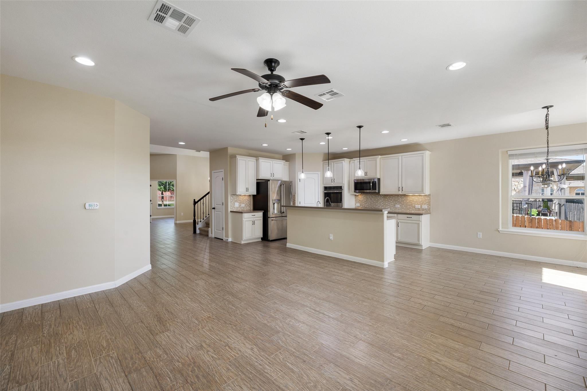 11512 Reading WAY