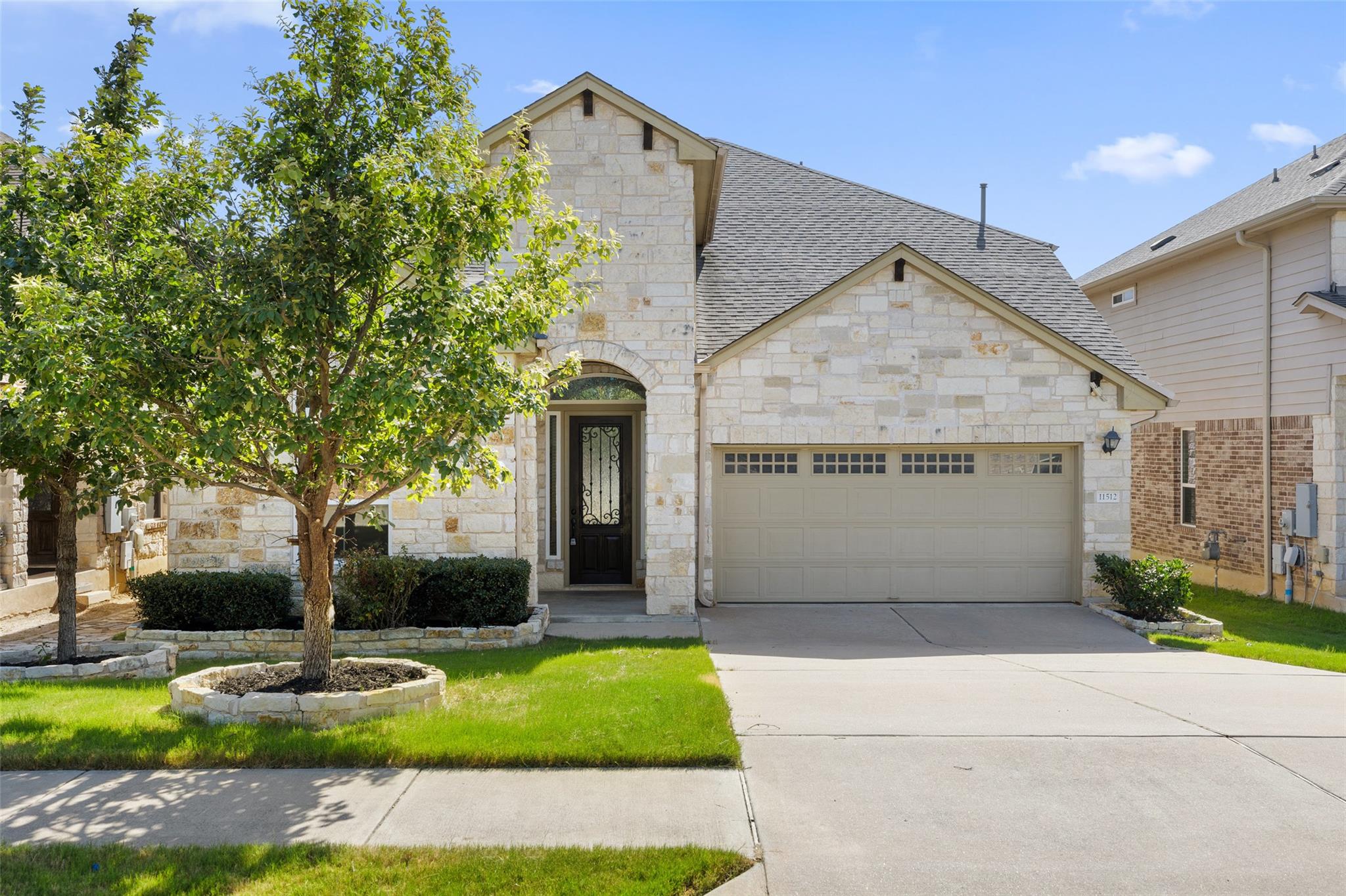 11512 Reading WAY