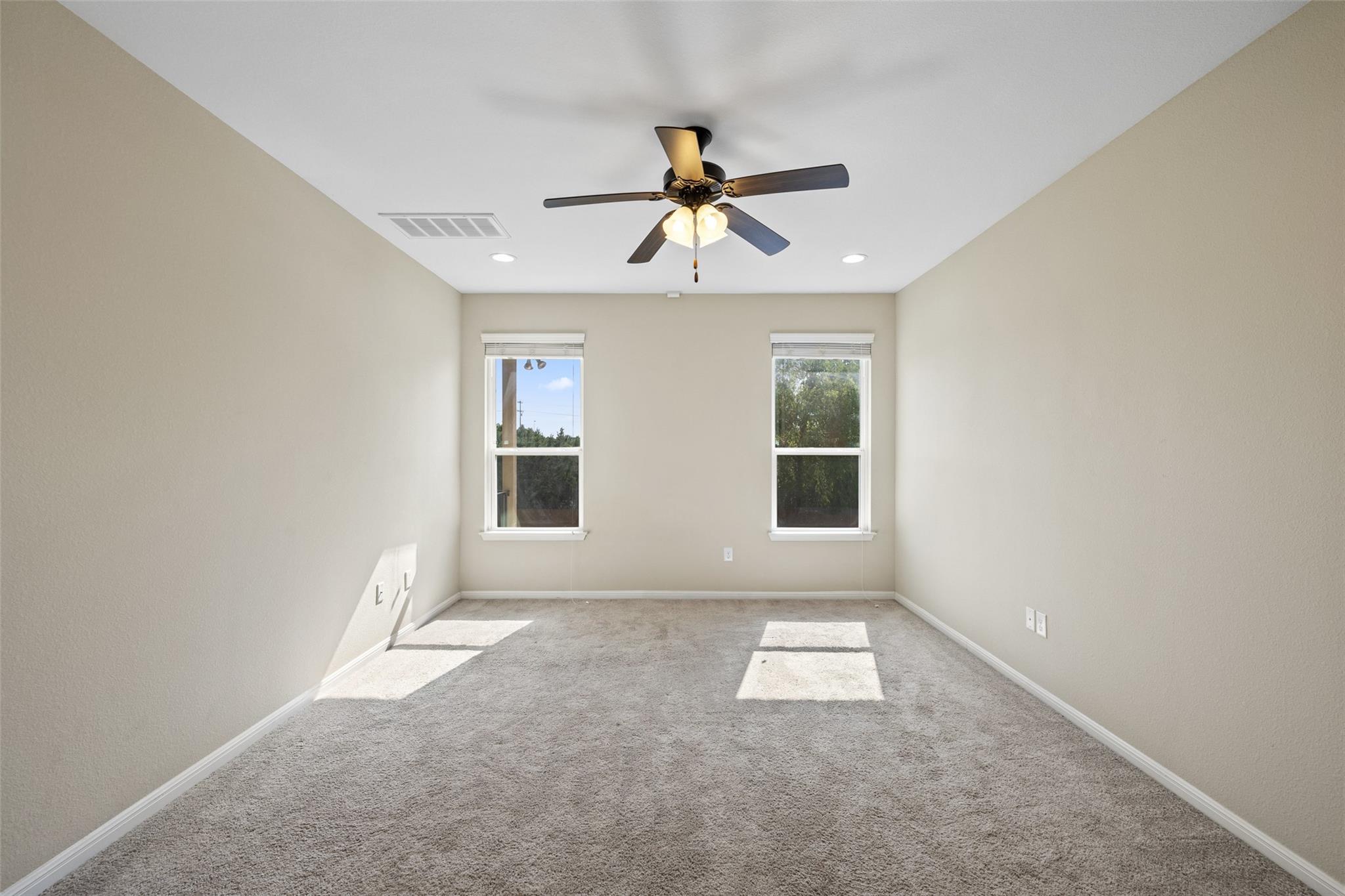 11512 Reading WAY