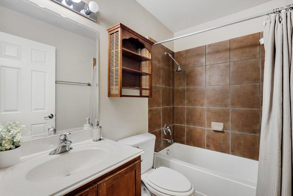 11508 Gossamer DR
