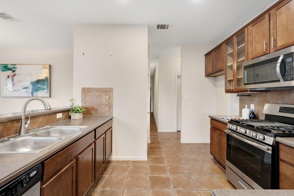 11508 Gossamer DR