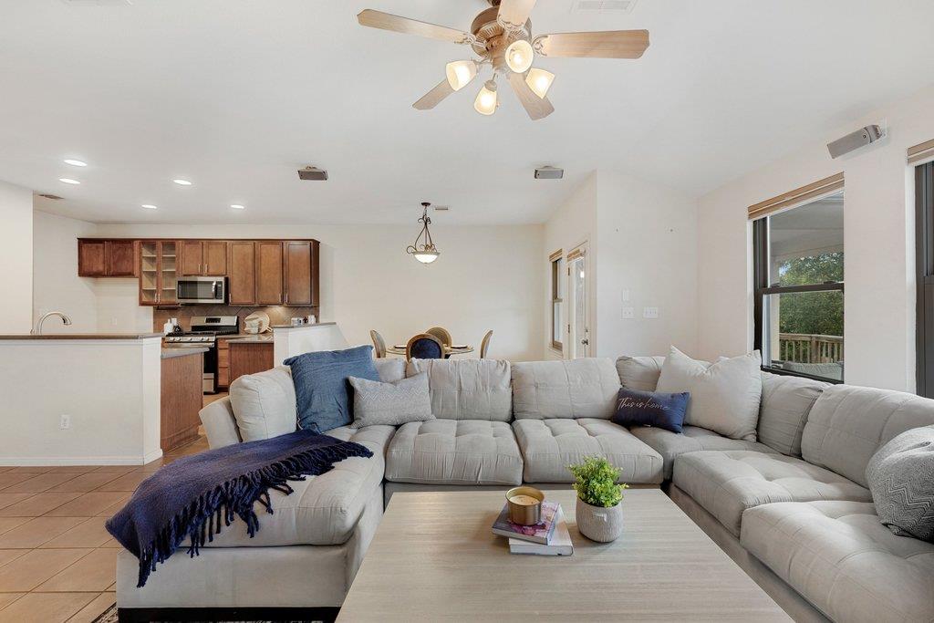 11508 Gossamer DR
