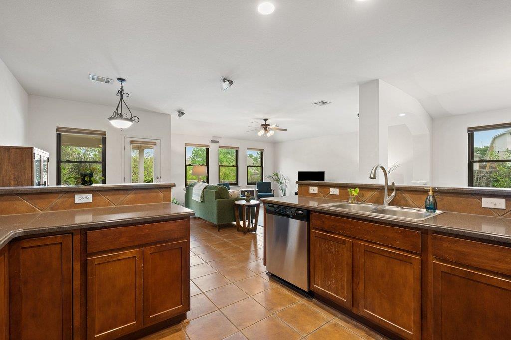 11508 Gossamer DR