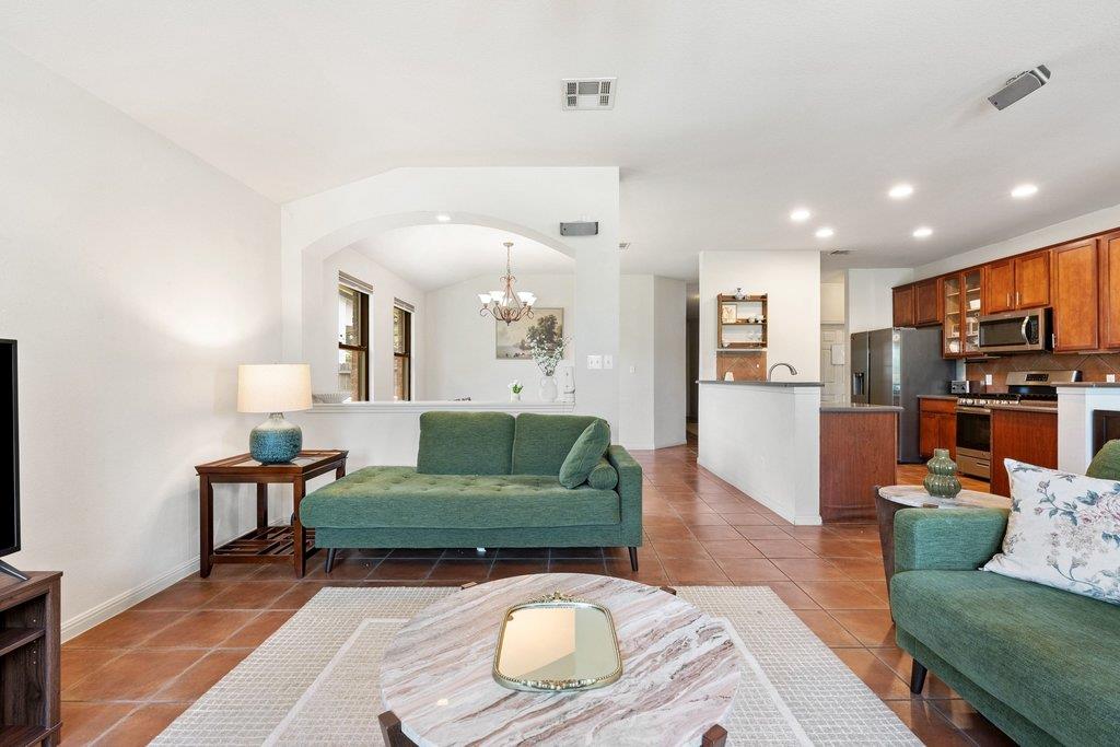 11508 Gossamer DR