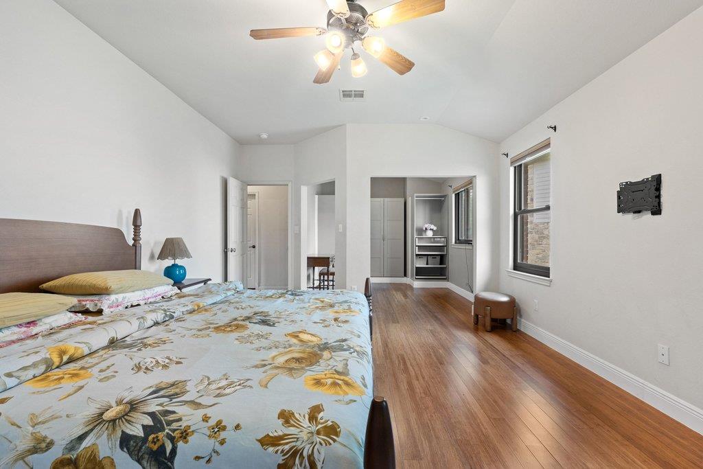 11508 Gossamer DR