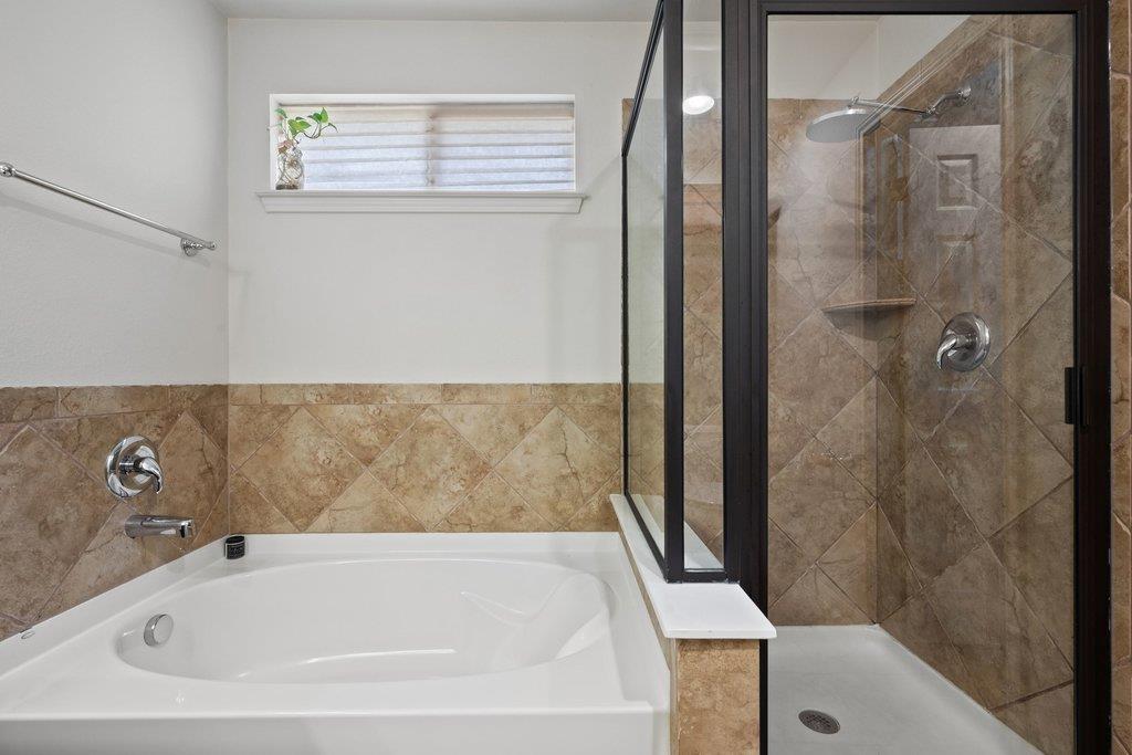 11508 Gossamer DR
