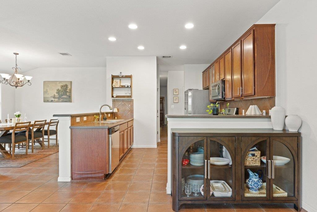 11508 Gossamer DR