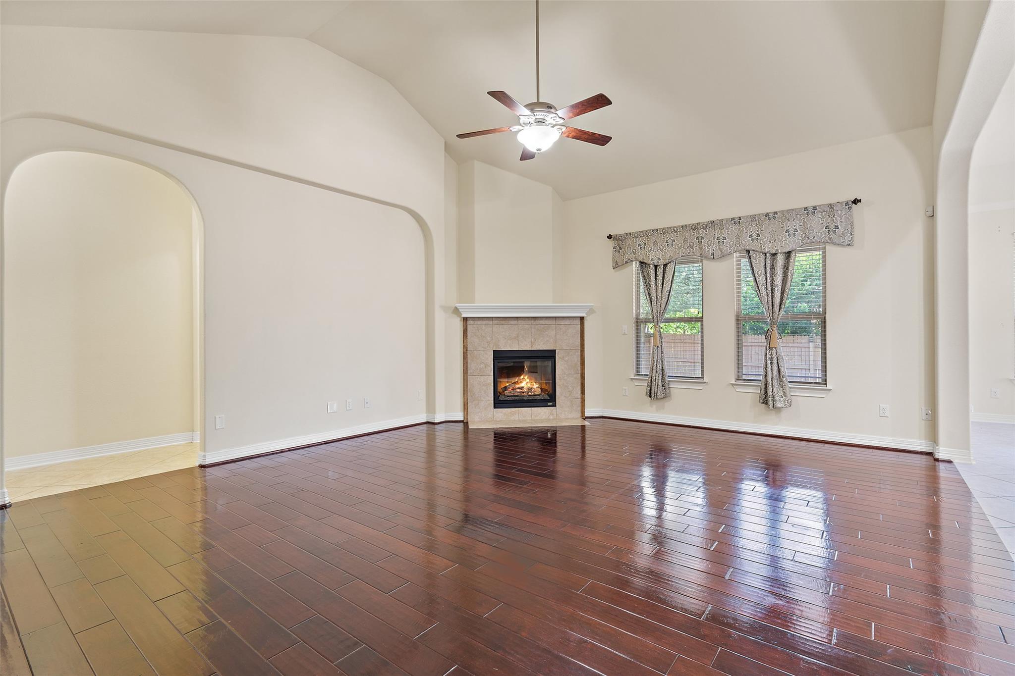 8704 Old Corral CV