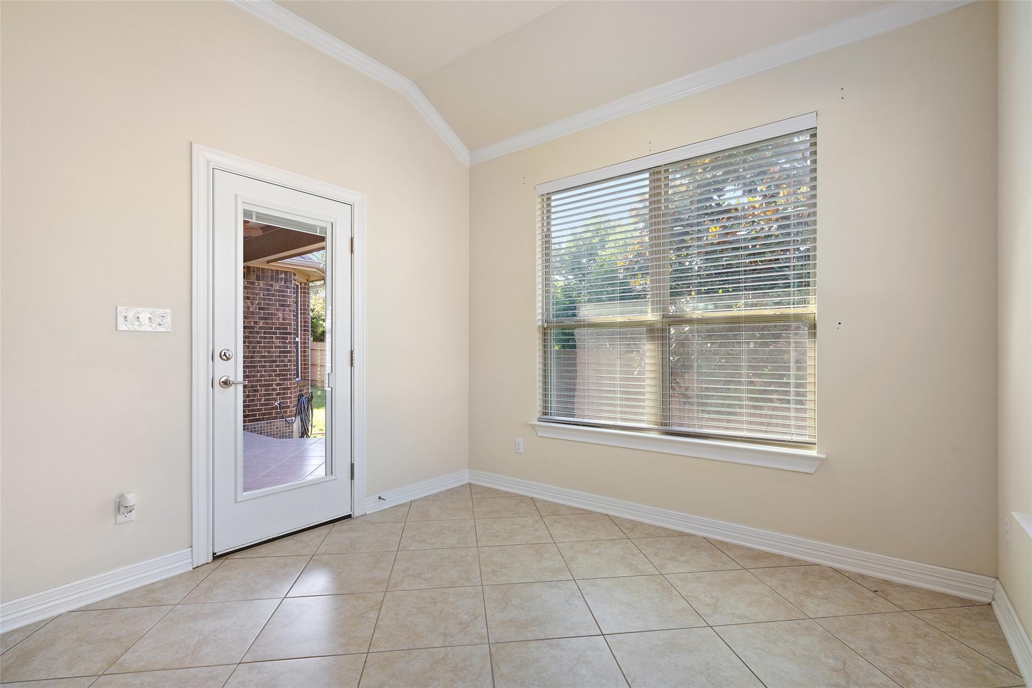 8704 Old Corral CV