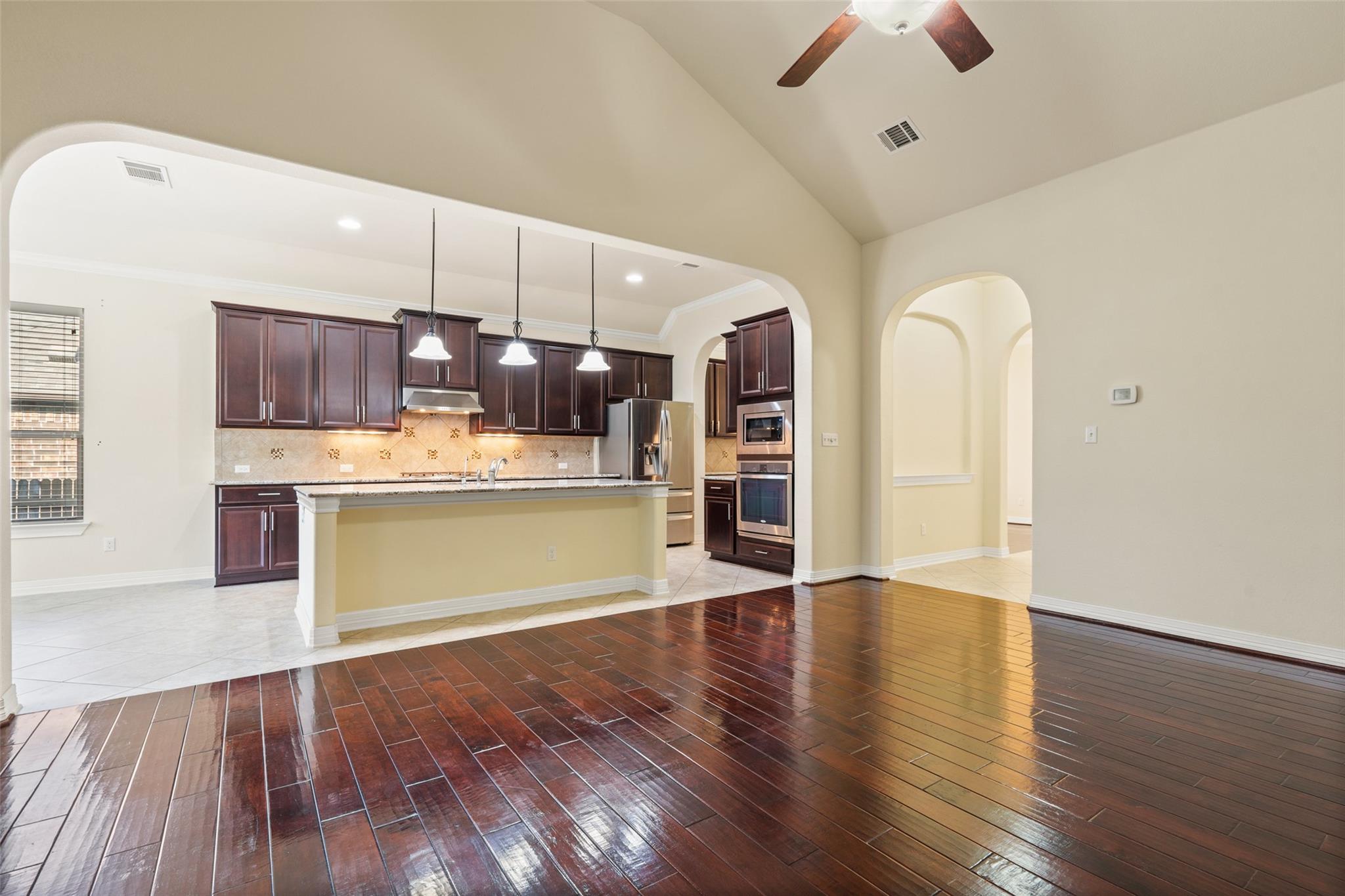 8704 Old Corral CV