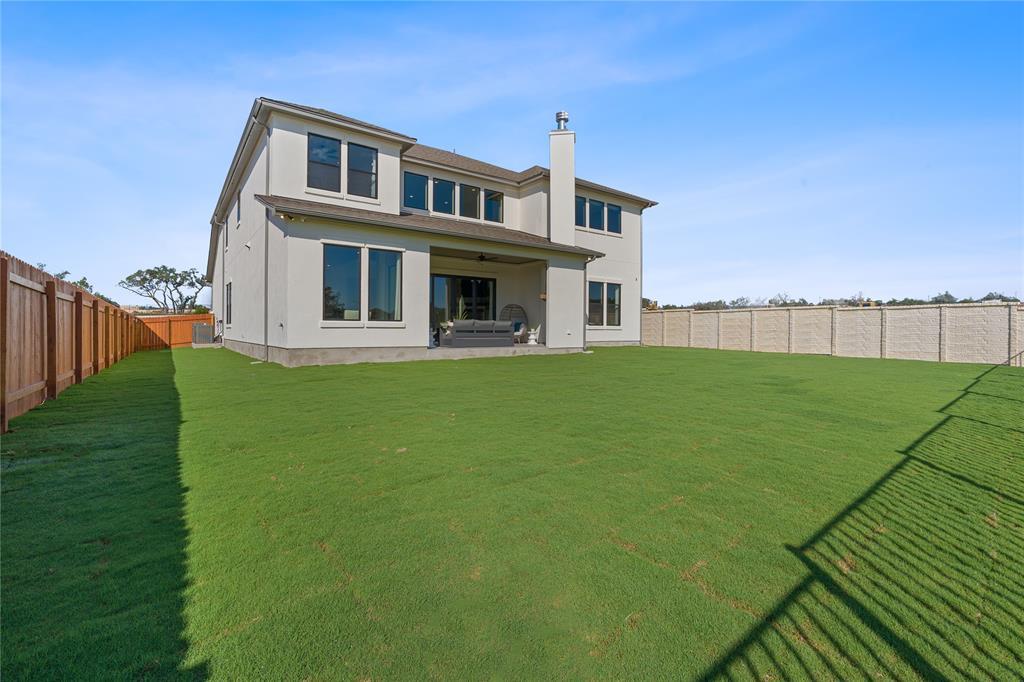 1300 Shelby LN