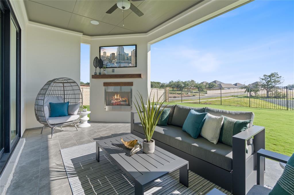 1300 Shelby LN