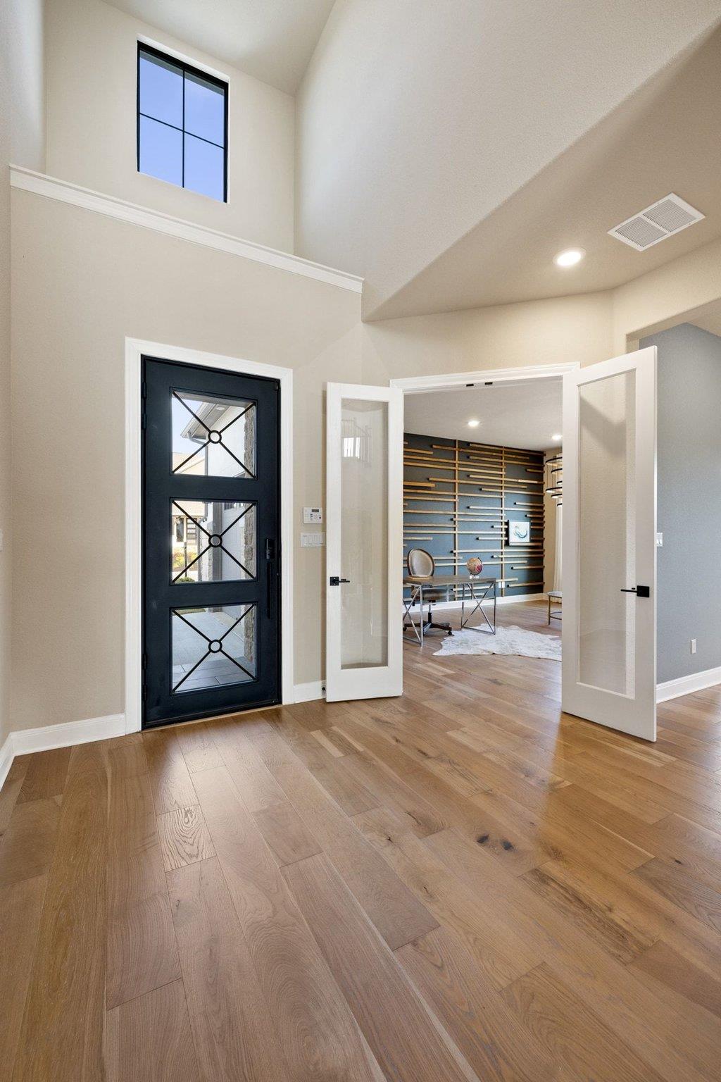 1300 Shelby LN