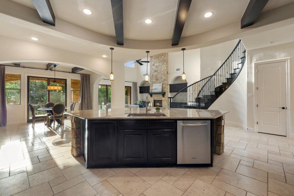 303 Bella Montagna CIR