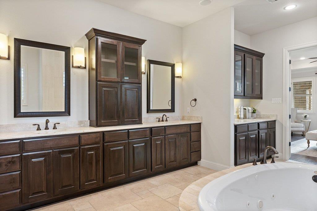 303 Bella Montagna CIR