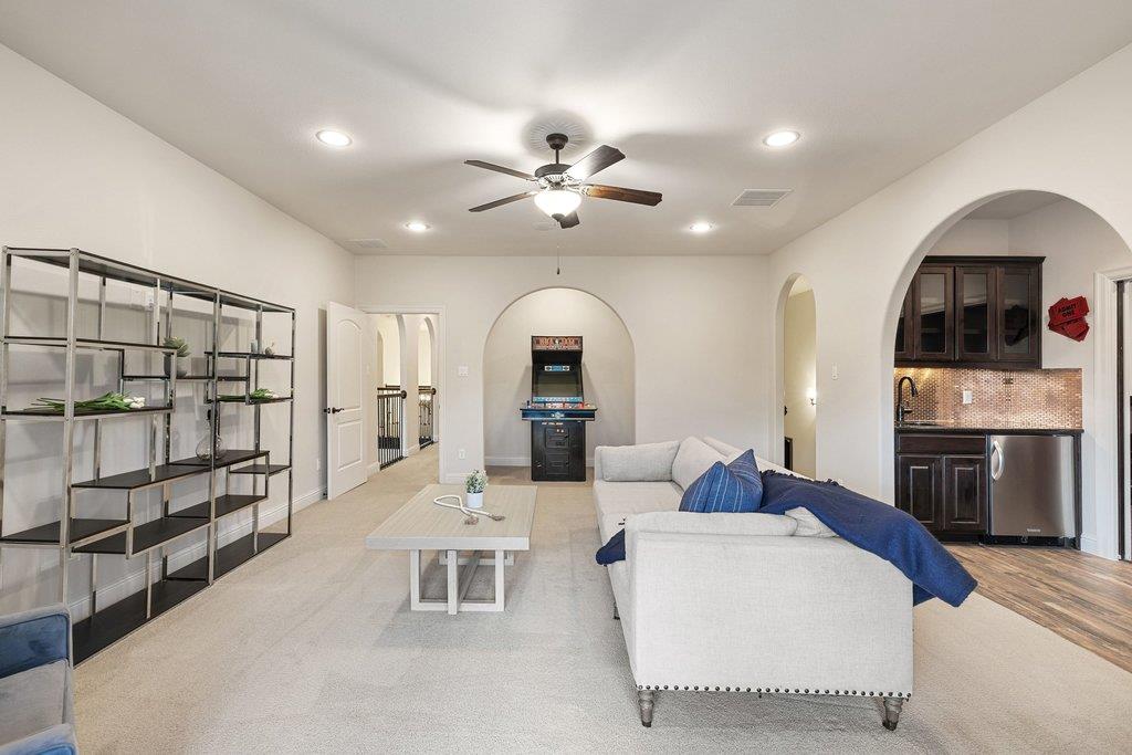 303 Bella Montagna CIR