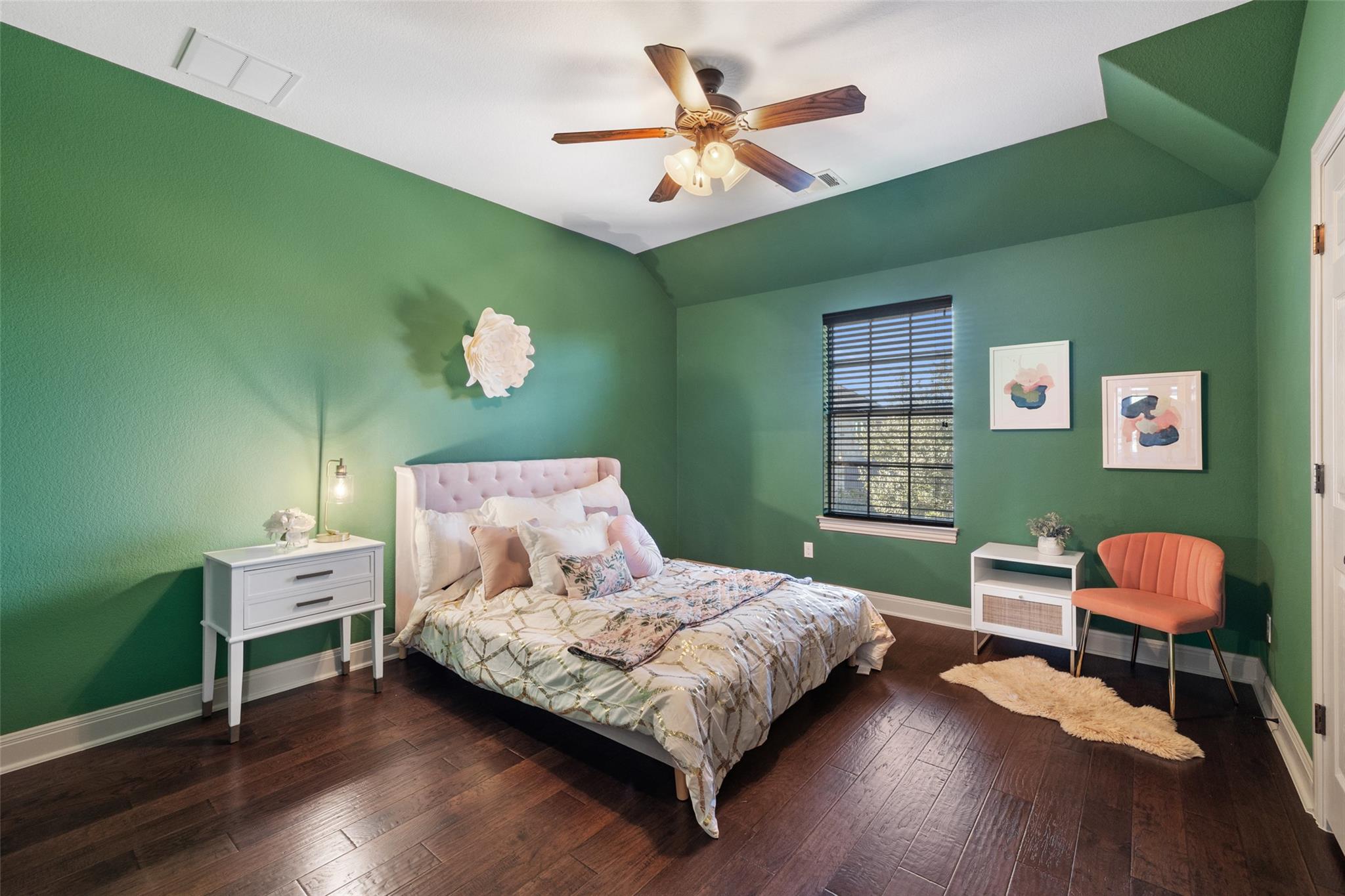 4105 Vail DV