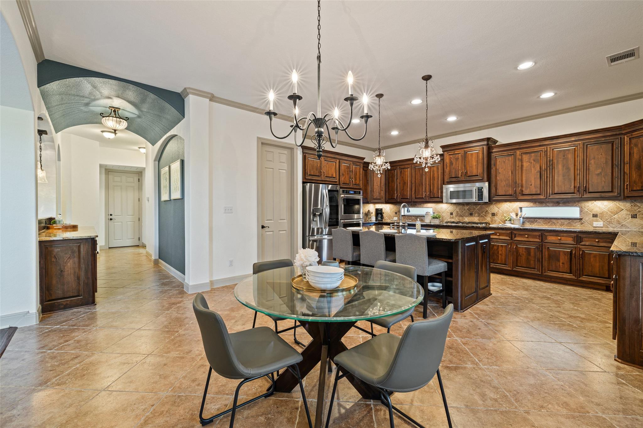 4105 Vail DV