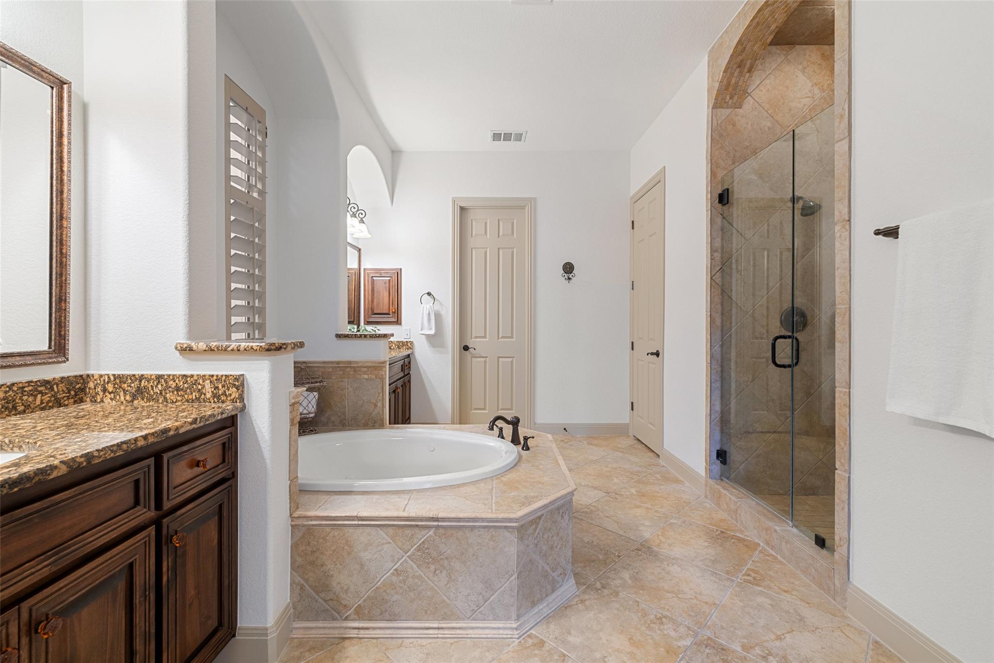4105 Vail DV