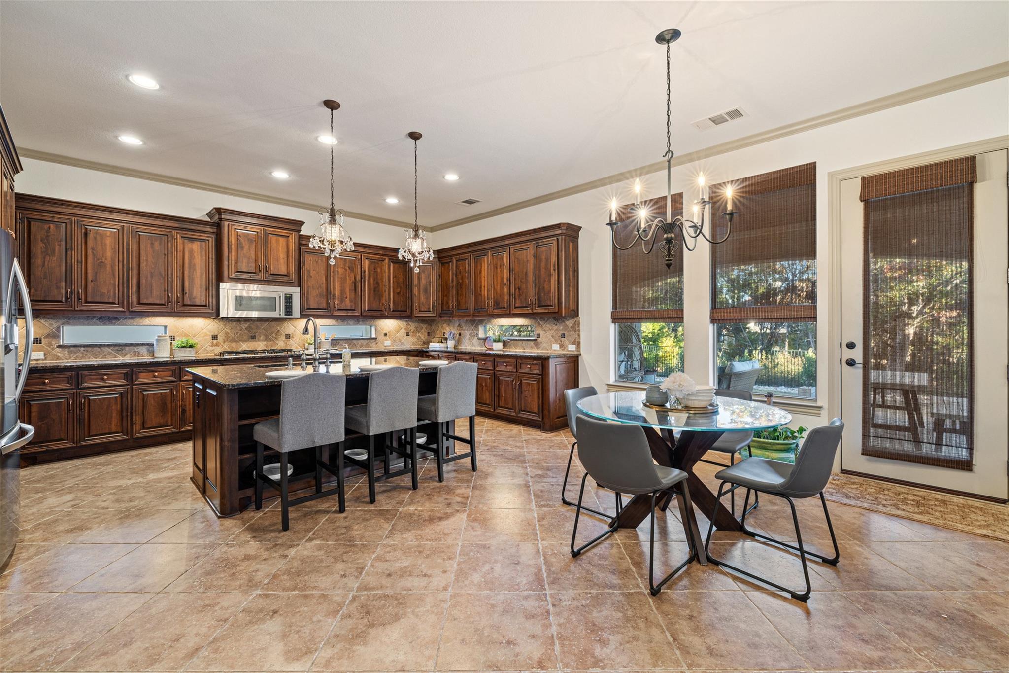 4105 Vail DV