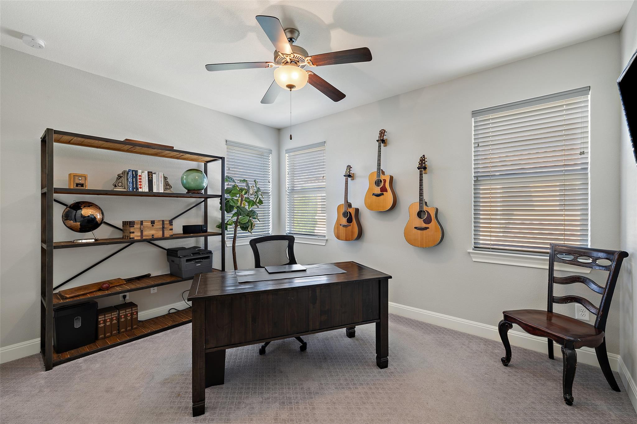 206 Barbuda DR
