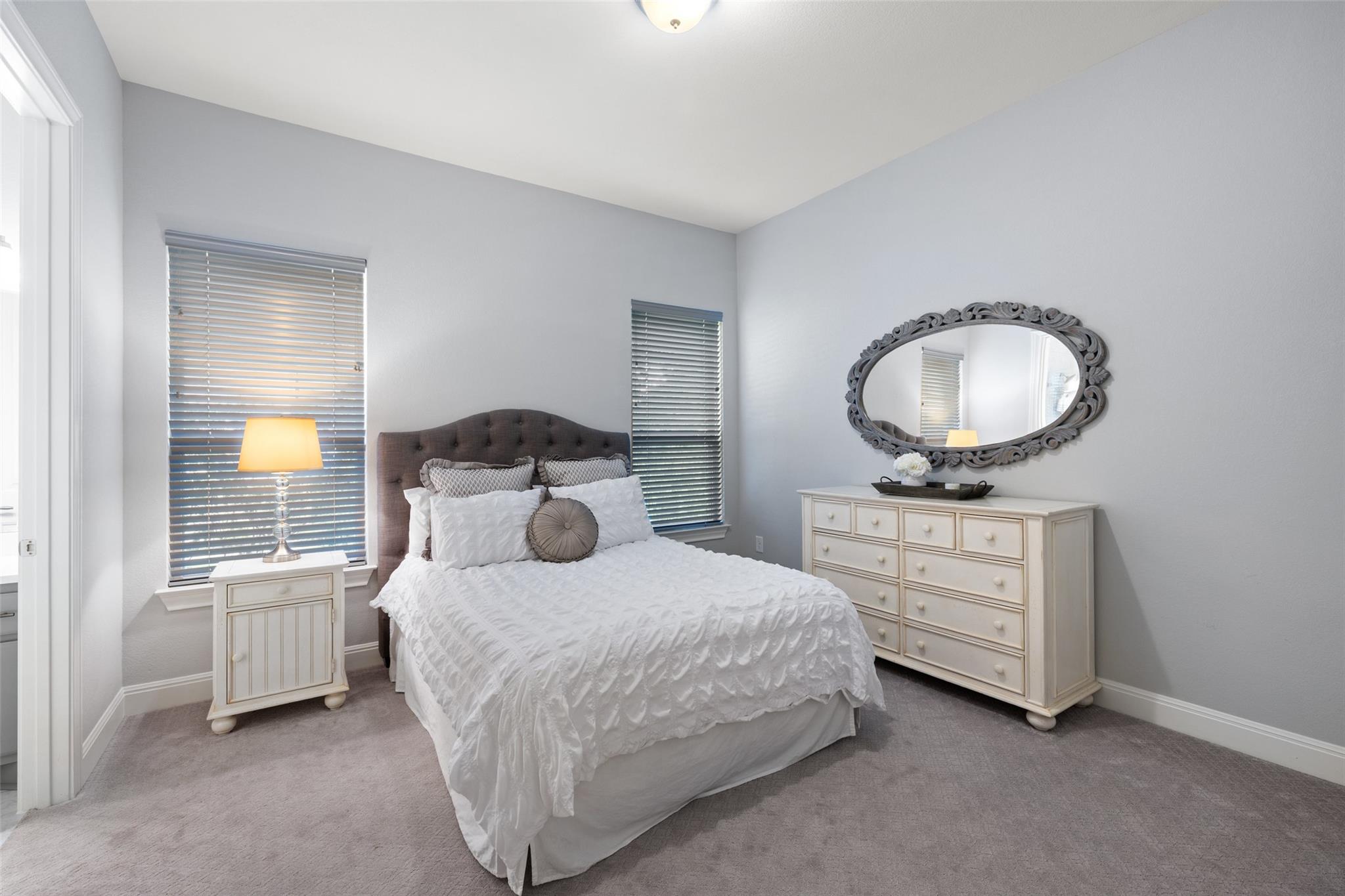 206 Barbuda DR