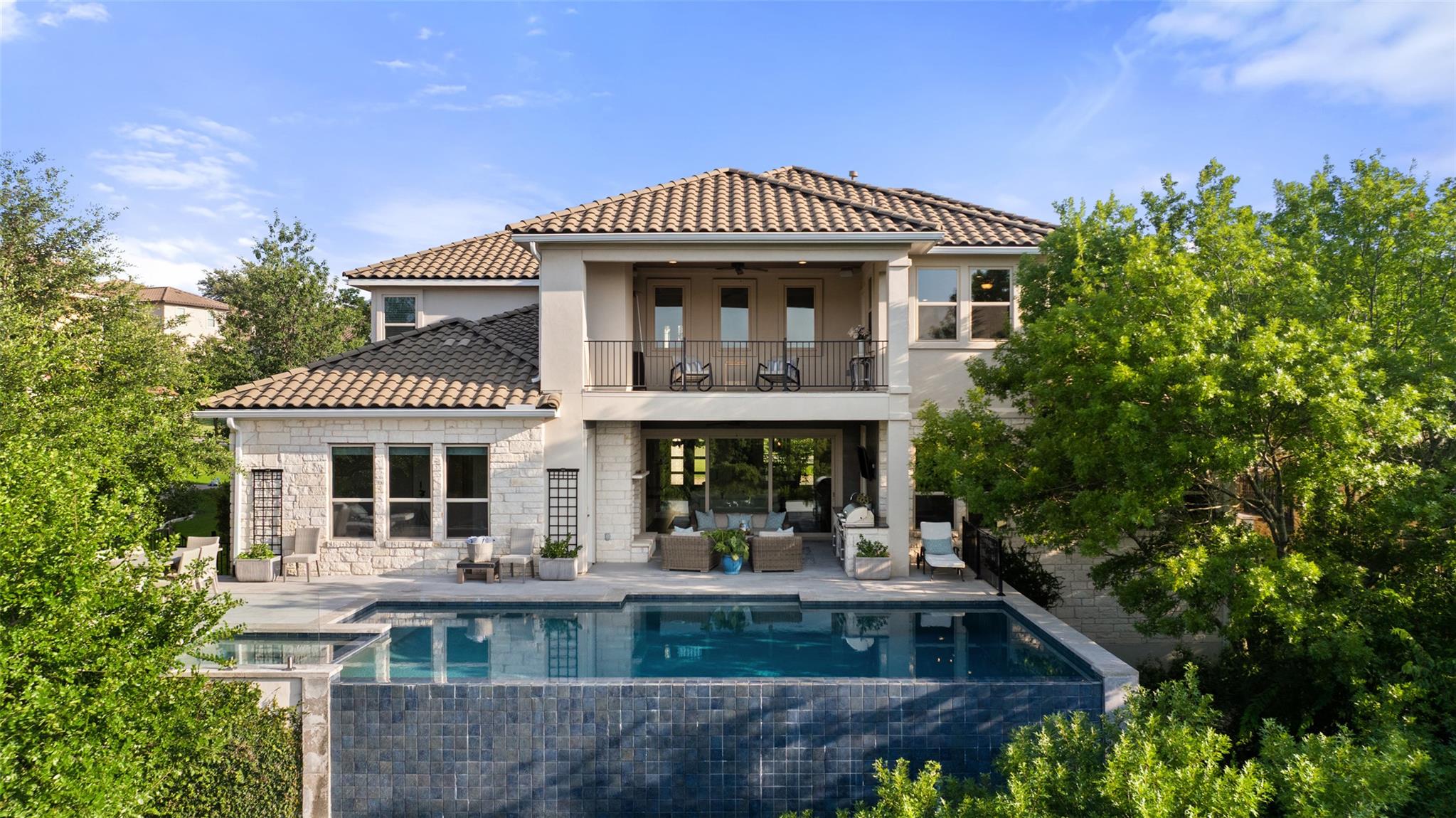 206 Barbuda DR