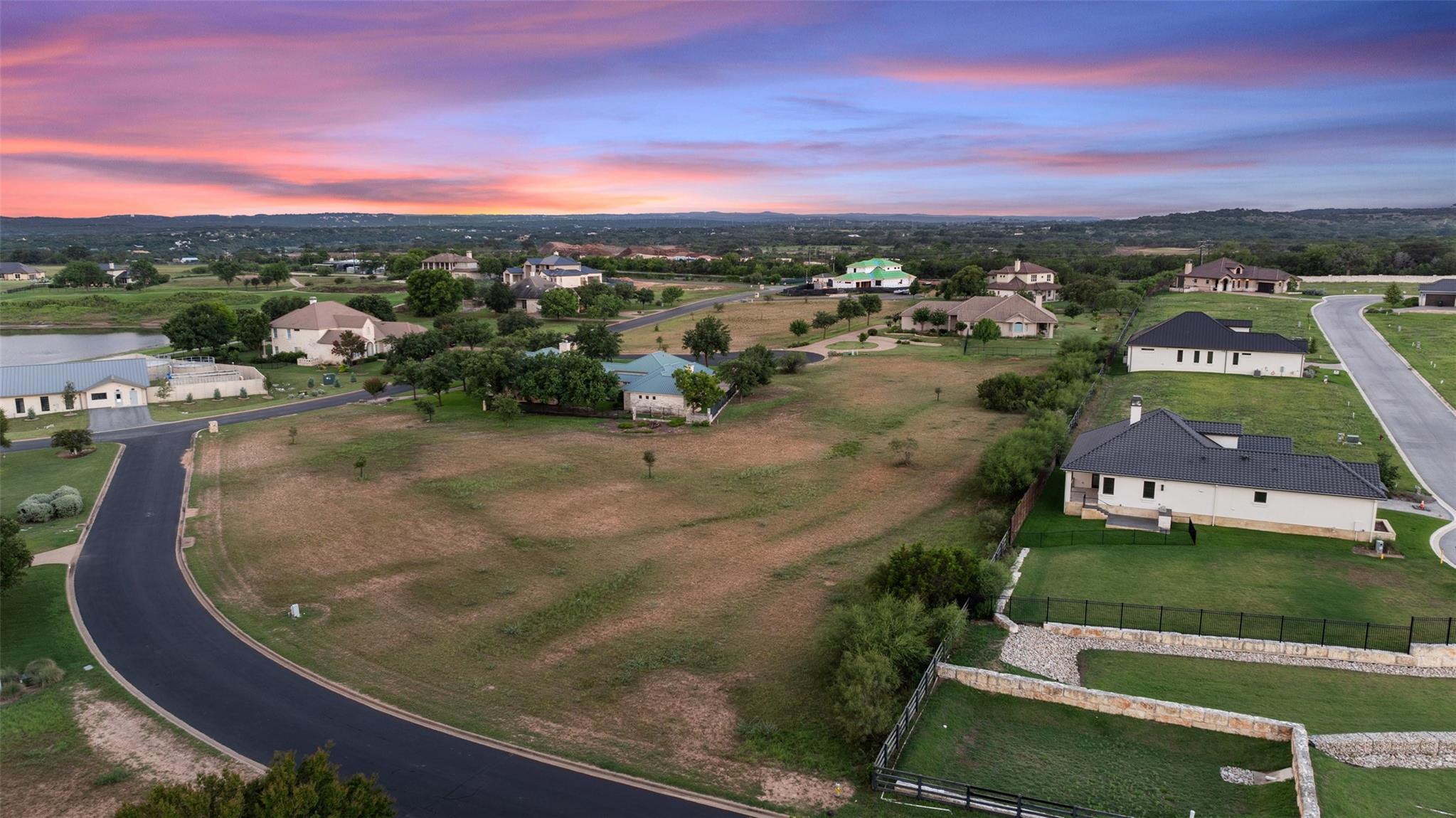 26605 Woodpecker TRL