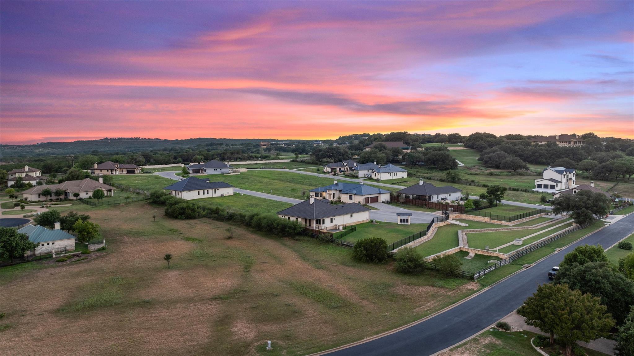 26605 Woodpecker TRL