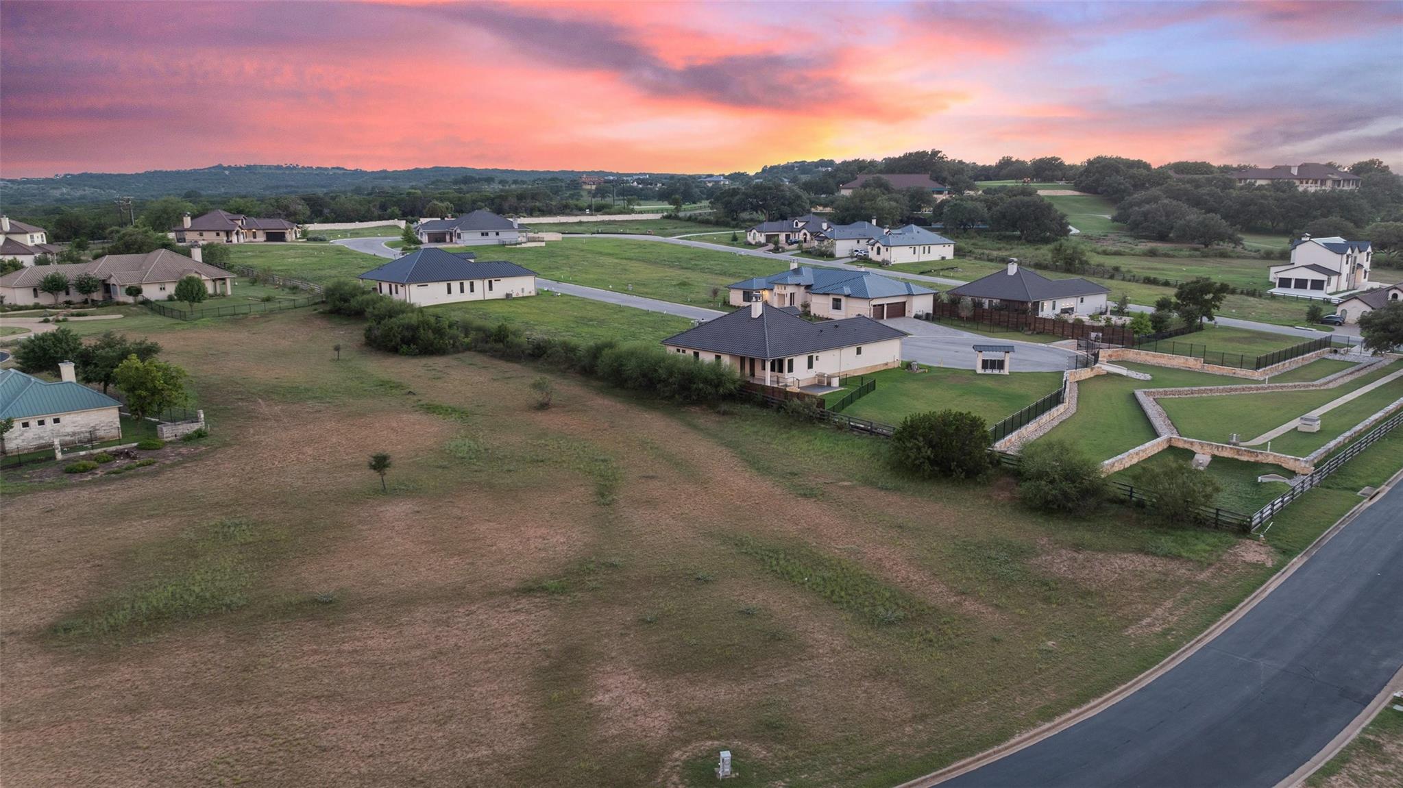 26605 Woodpecker TRL