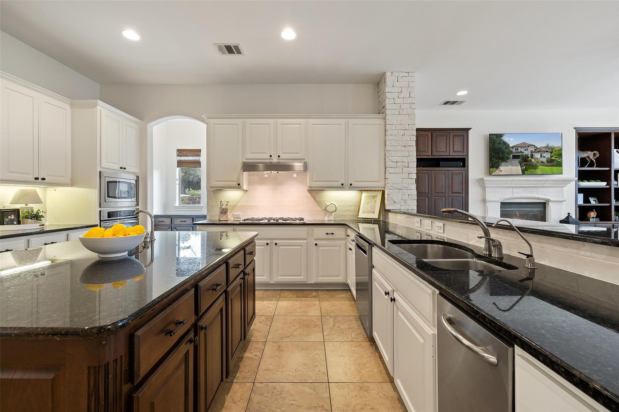 15713 Spillman Ranch LOOP