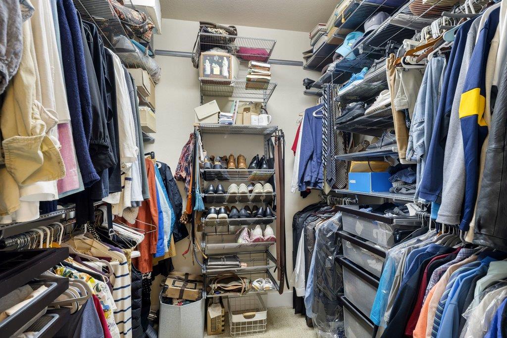 10903 Rock Island DR