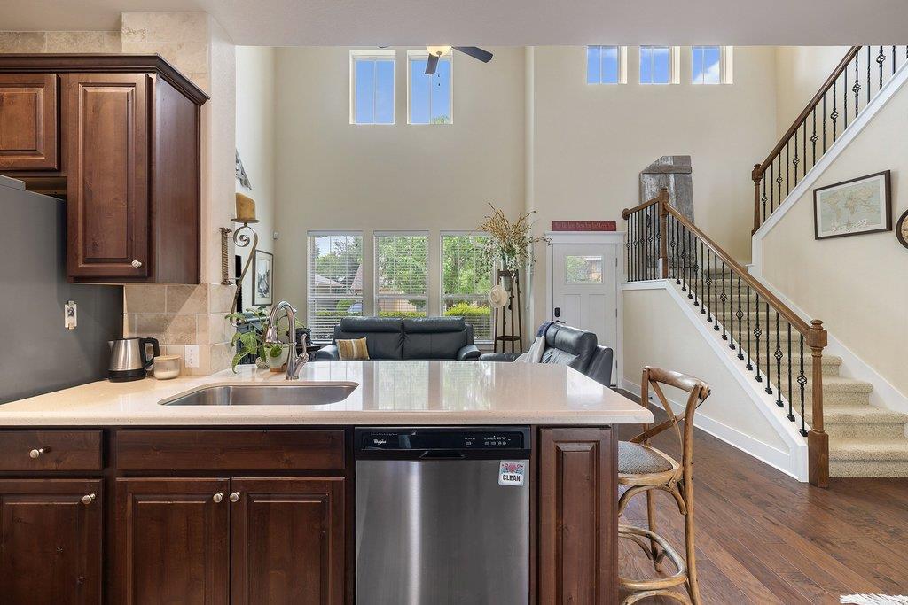 10903 Rock Island DR