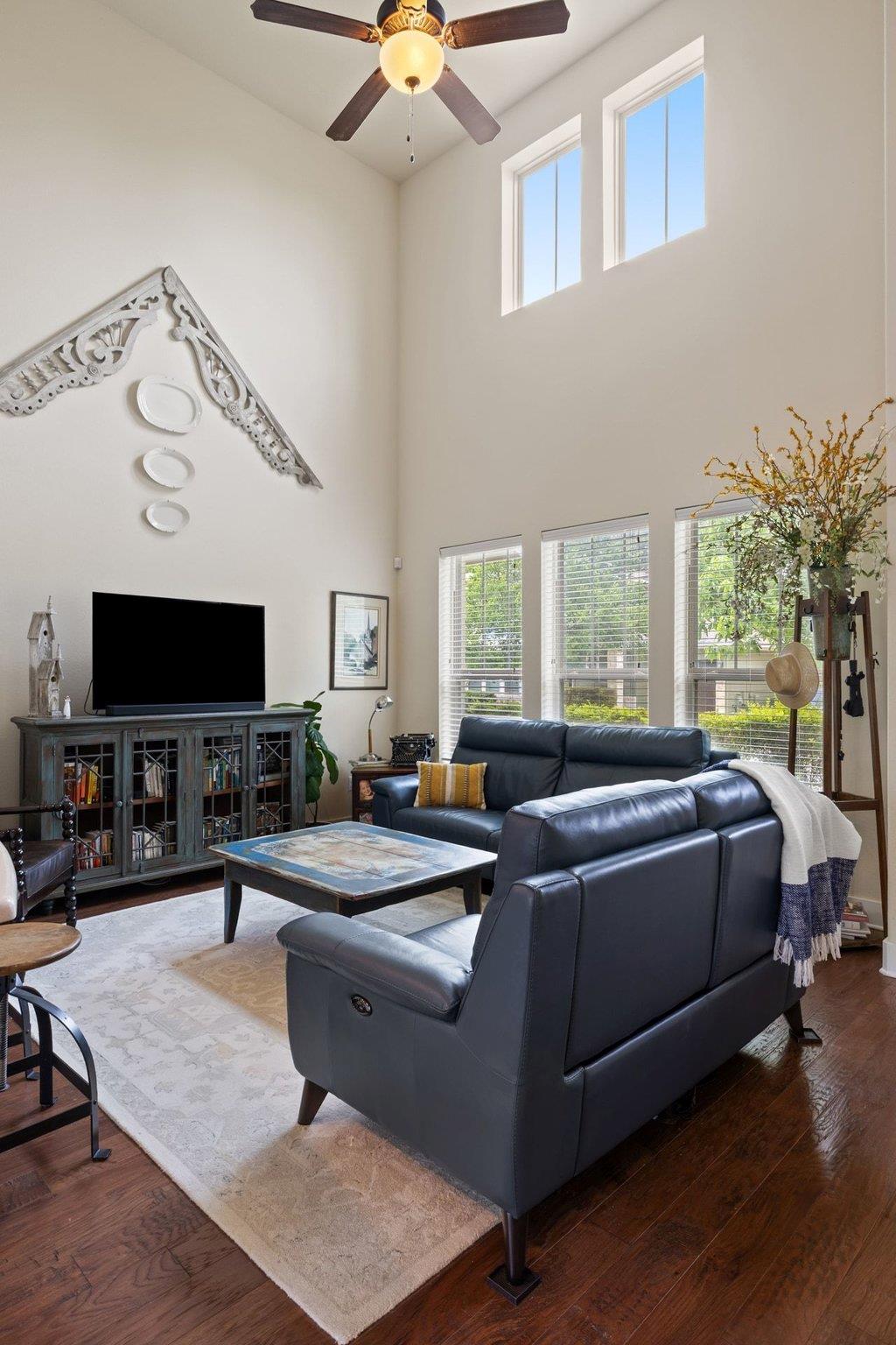 10903 Rock Island DR