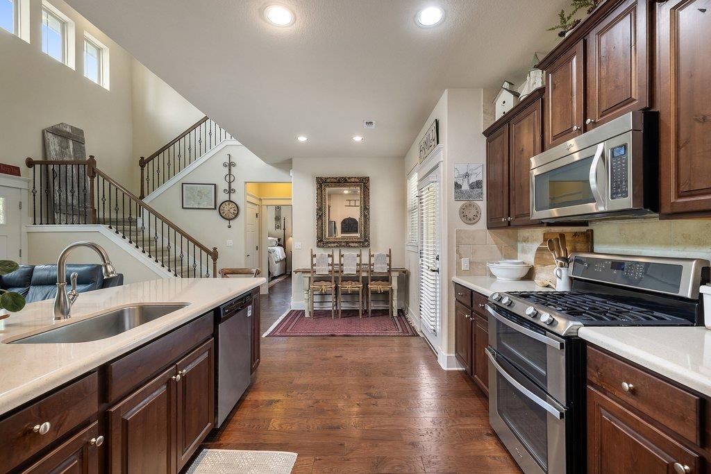 10903 Rock Island DR