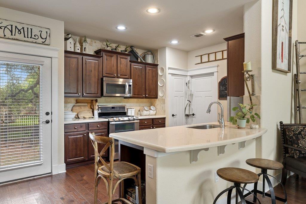 10903 Rock Island DR