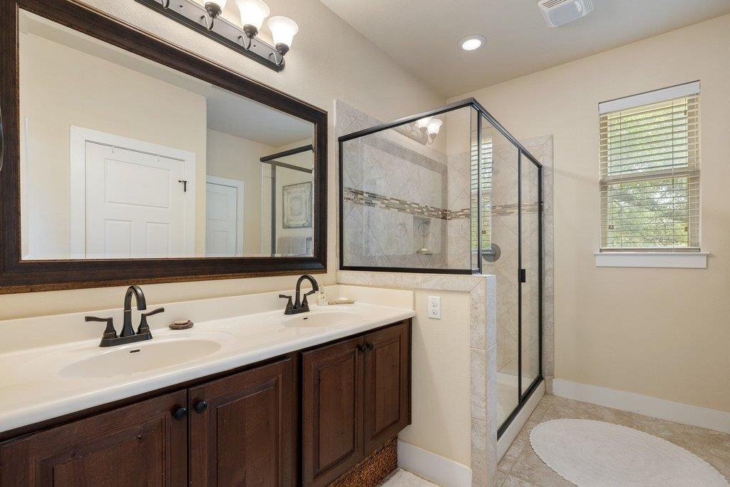 10903 Rock Island DR
