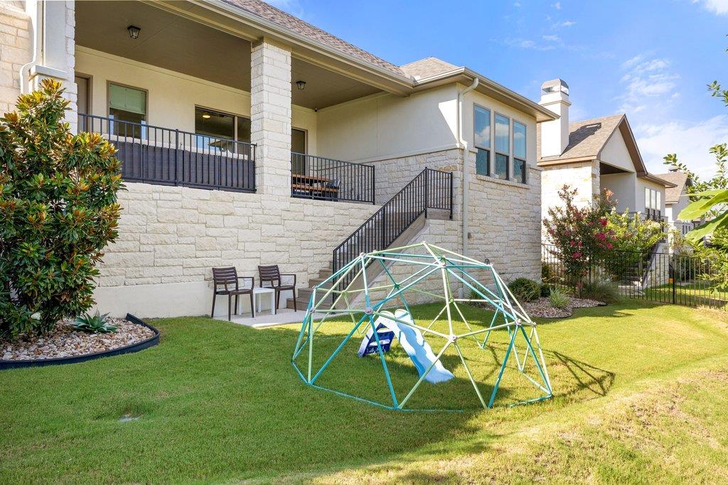 413 Sitlington LN
