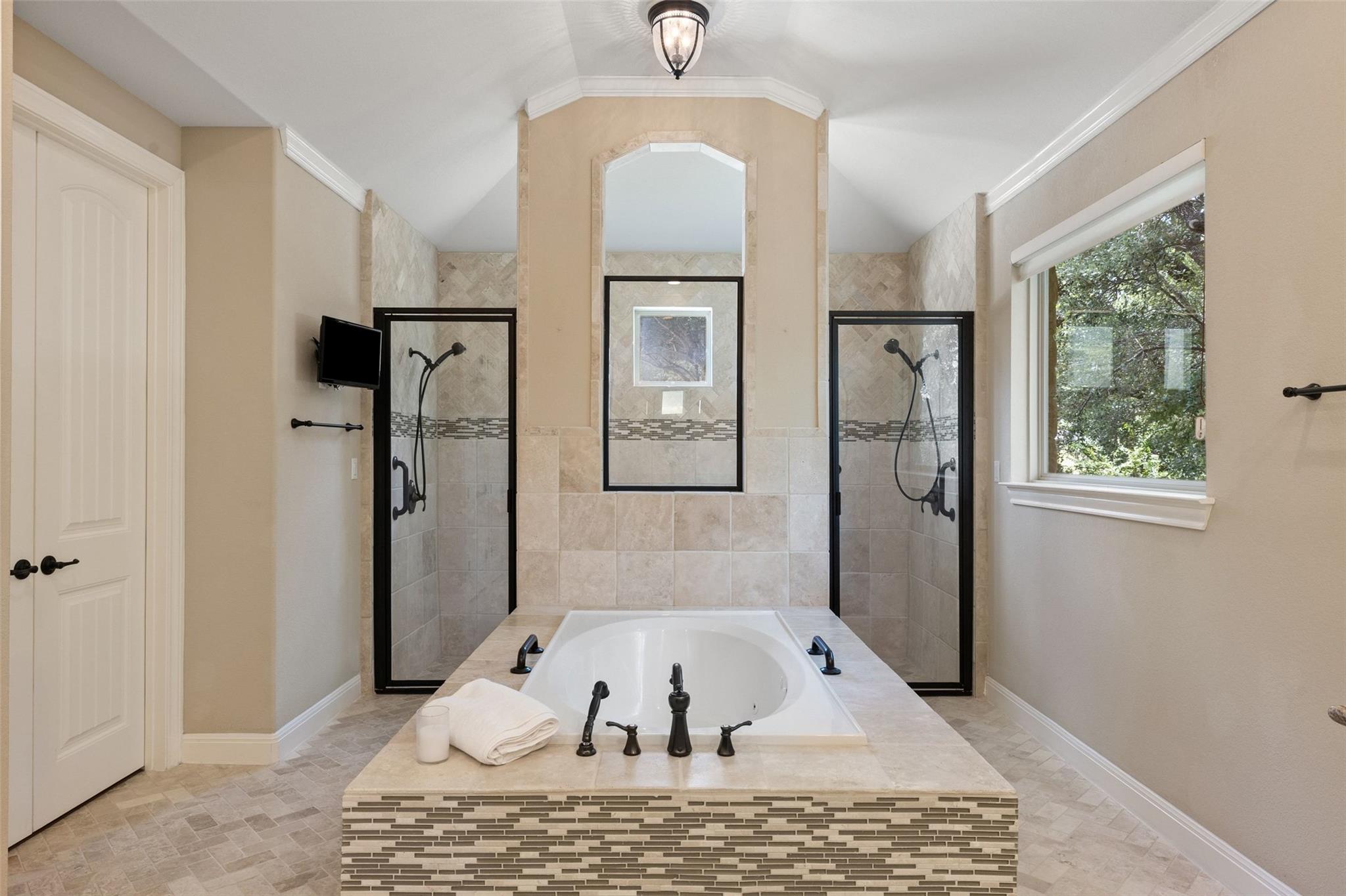 407 Bella Montagna CIR