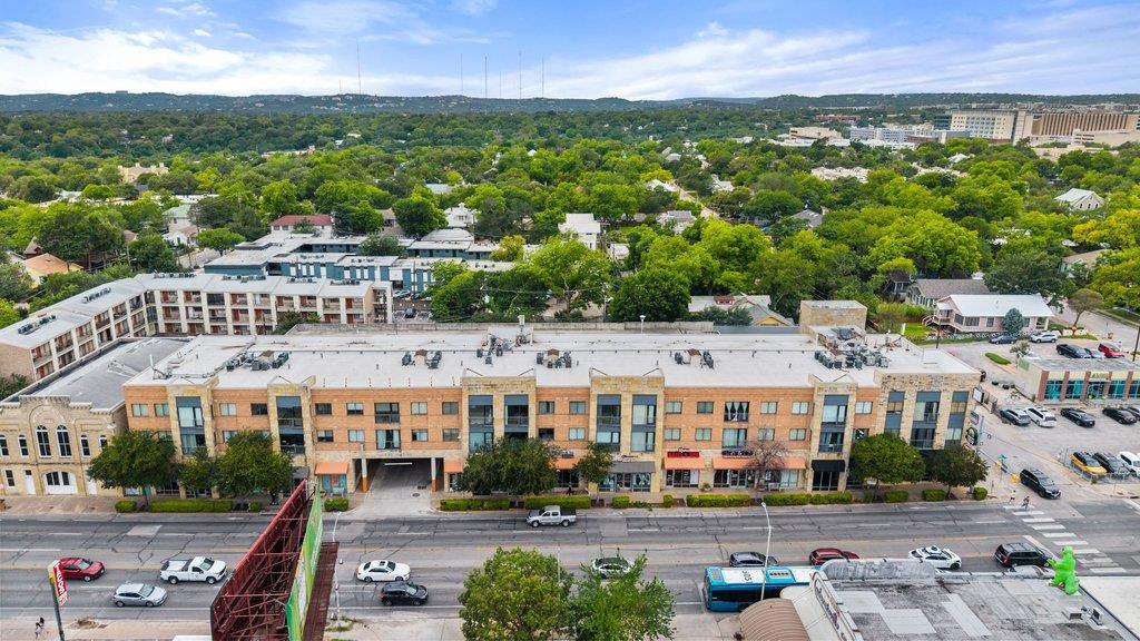 3016 Guadalupe ST # 303