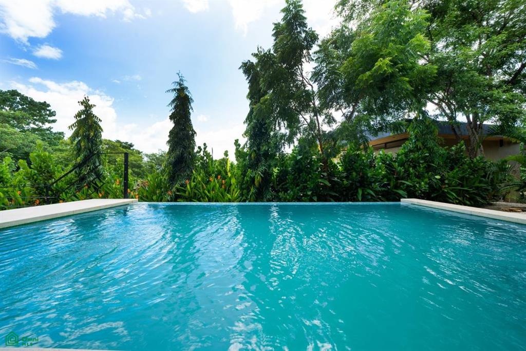 Calle Pots and Bowls , Playa Grande, Guanacaste