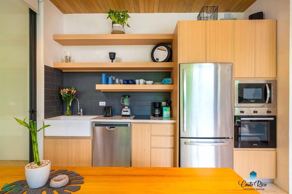 Calle Pots and Bowls , Playa Grande, Guanacaste