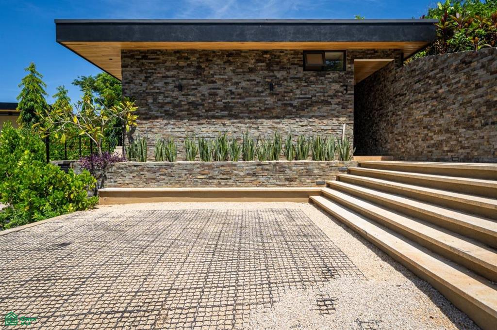 Calle Pots and Bowls , Playa Grande, Guanacaste