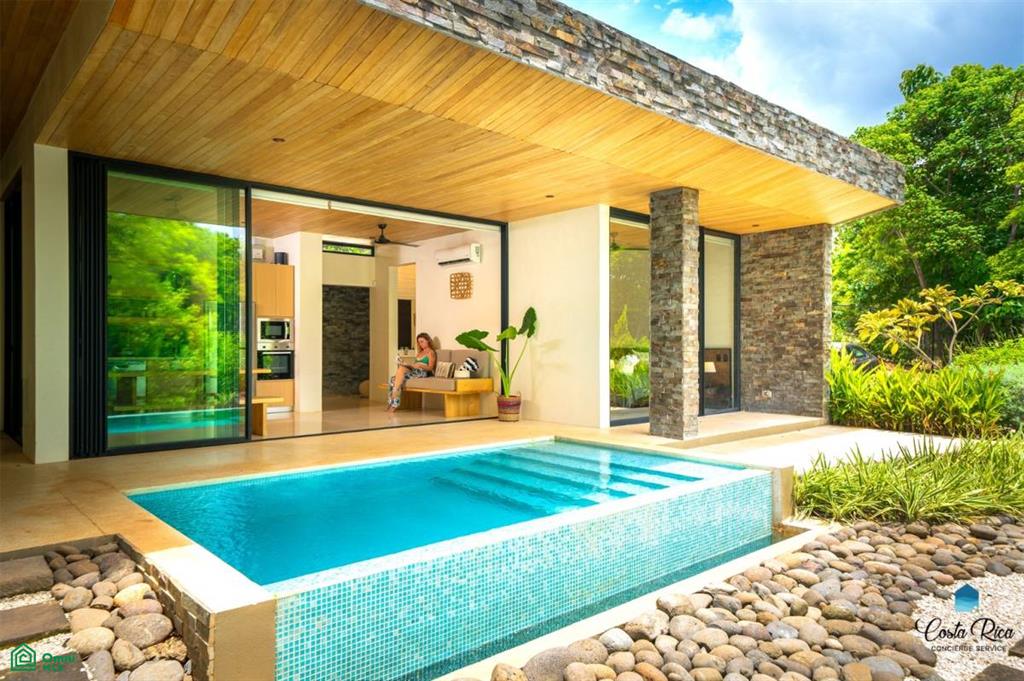 Calle Pots and Bowls , Playa Grande, Guanacaste