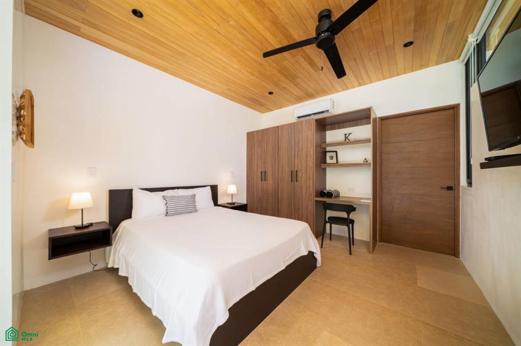 Calle Pots and Bowls , Playa Grande, Guanacaste