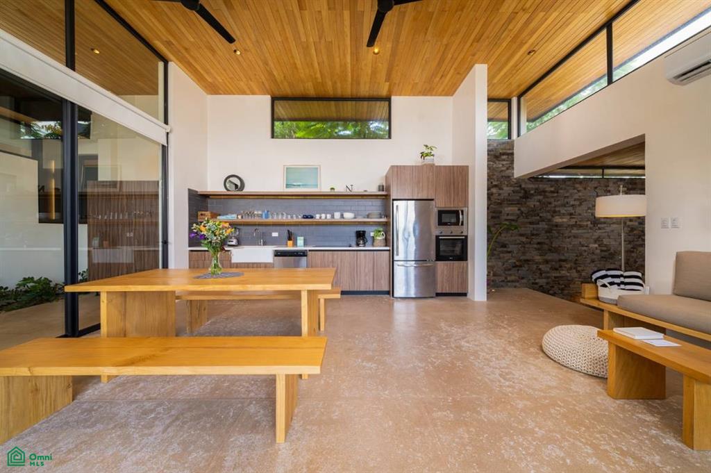 Calle Pots and Bowls , Playa Grande, Guanacaste