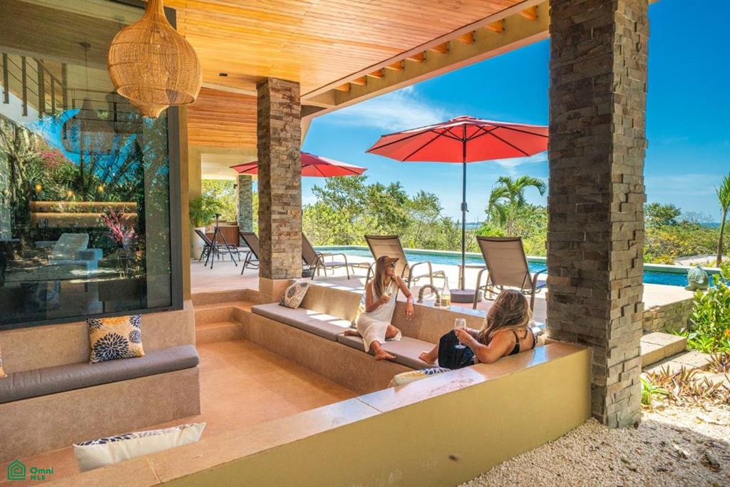 Calle Pots and Bowls , Playa Grande, Guanacaste