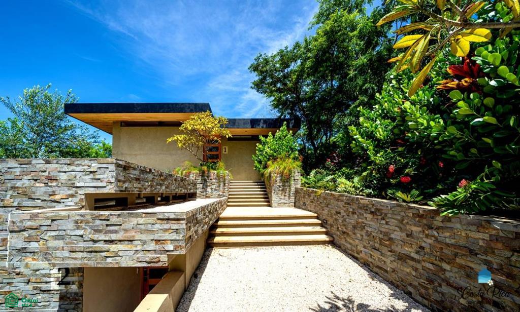 Calle Pots and Bowls , Playa Grande, Guanacaste